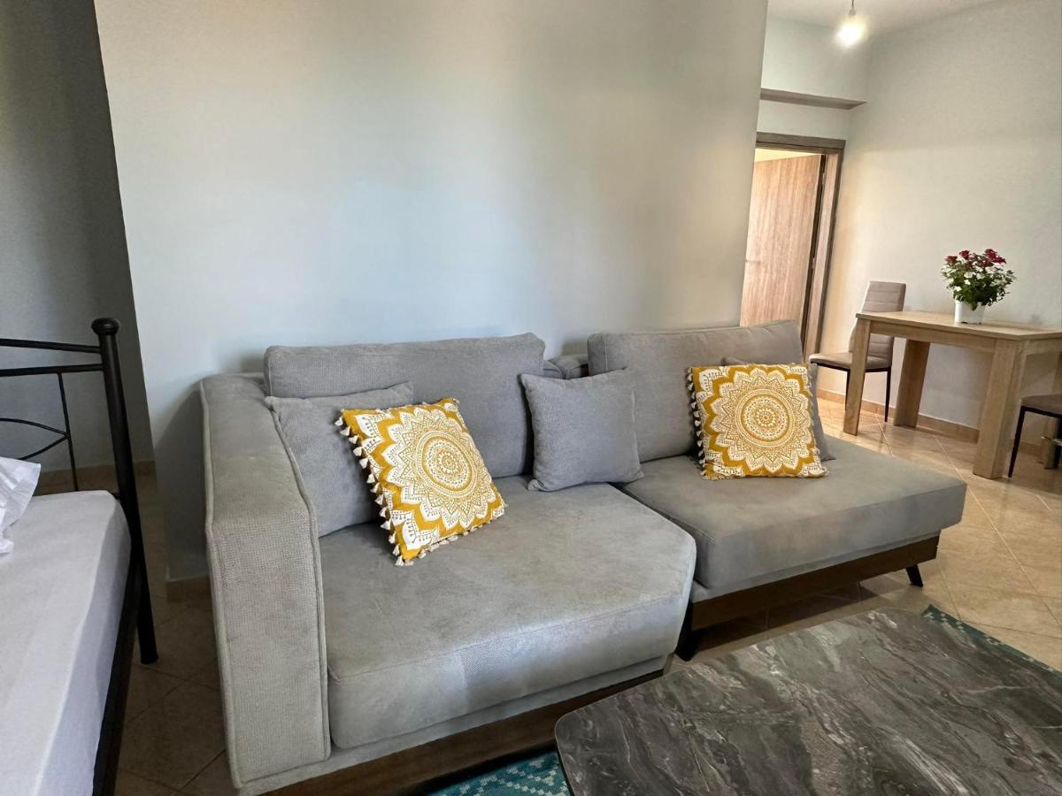 Apartment Lixourious *